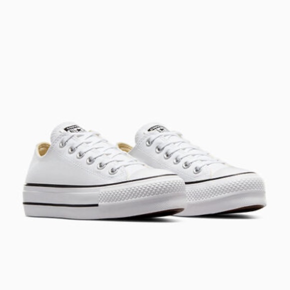 Converse Chuck Taylor All Star Canvas Platform, Size 7.5 - Picture 3 of 7